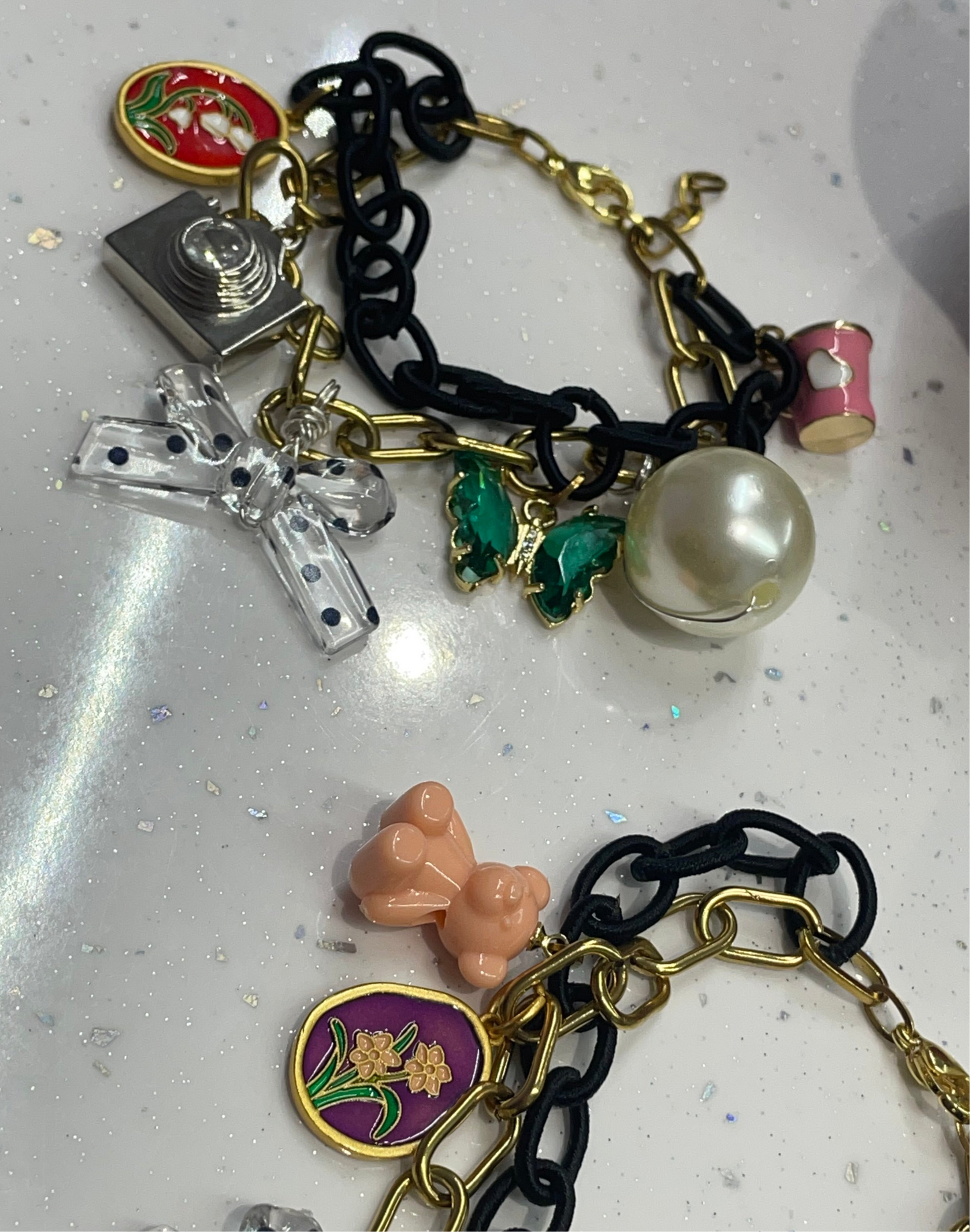 Sets de pulceras únicas disponibles