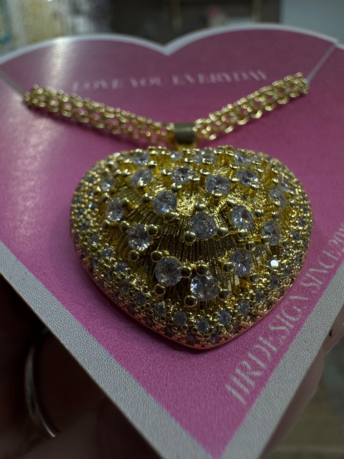 Corazon oro con zirconia