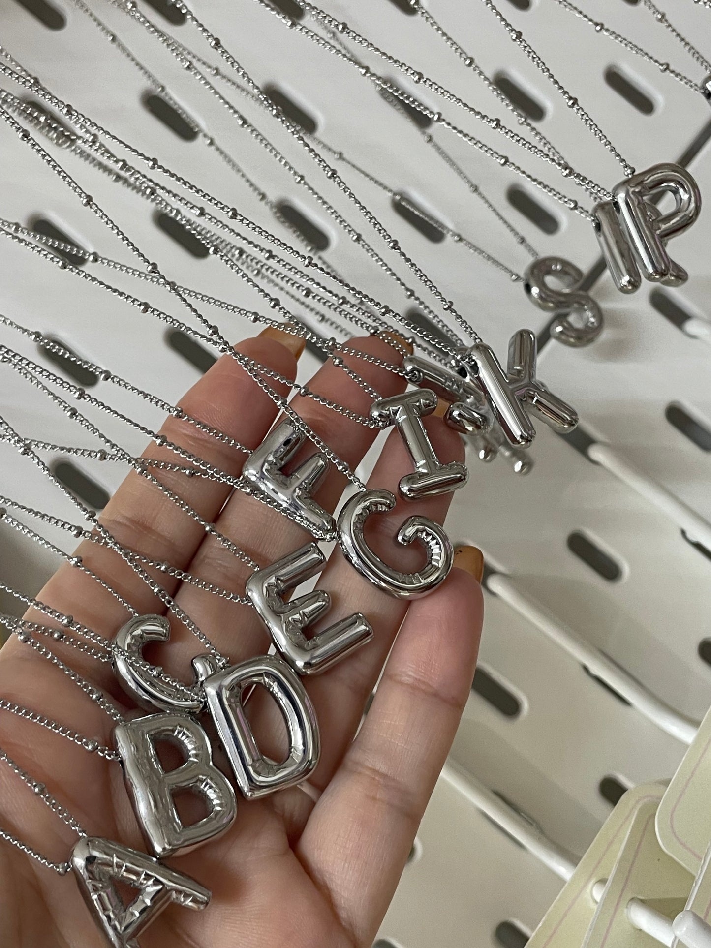 INICIAL SILVER BUBBLES