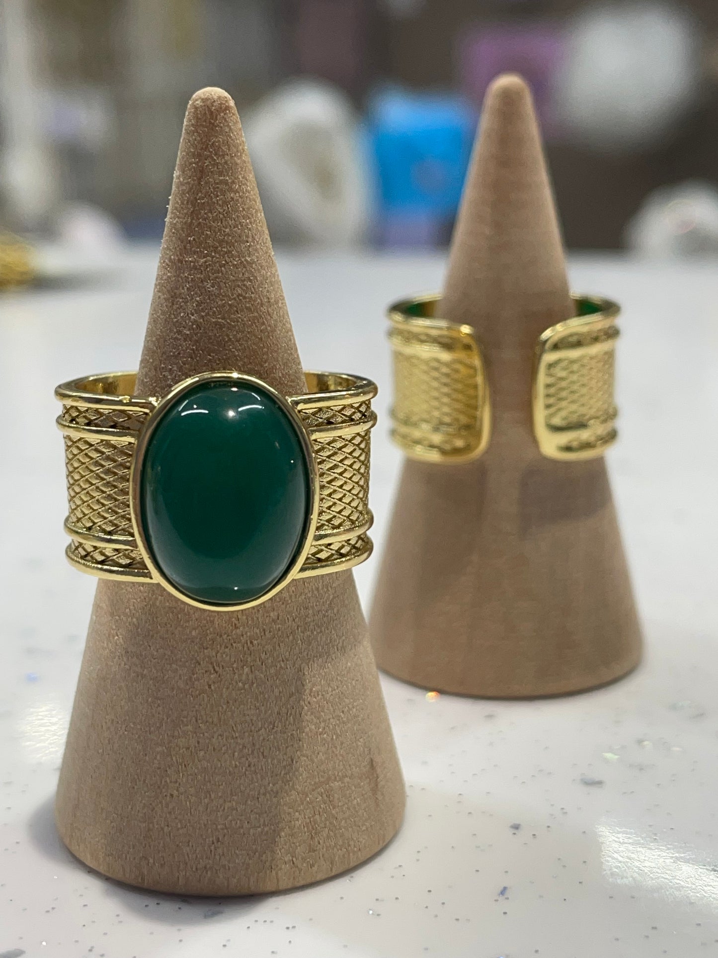 OVALO ESMERALDA ANILLO