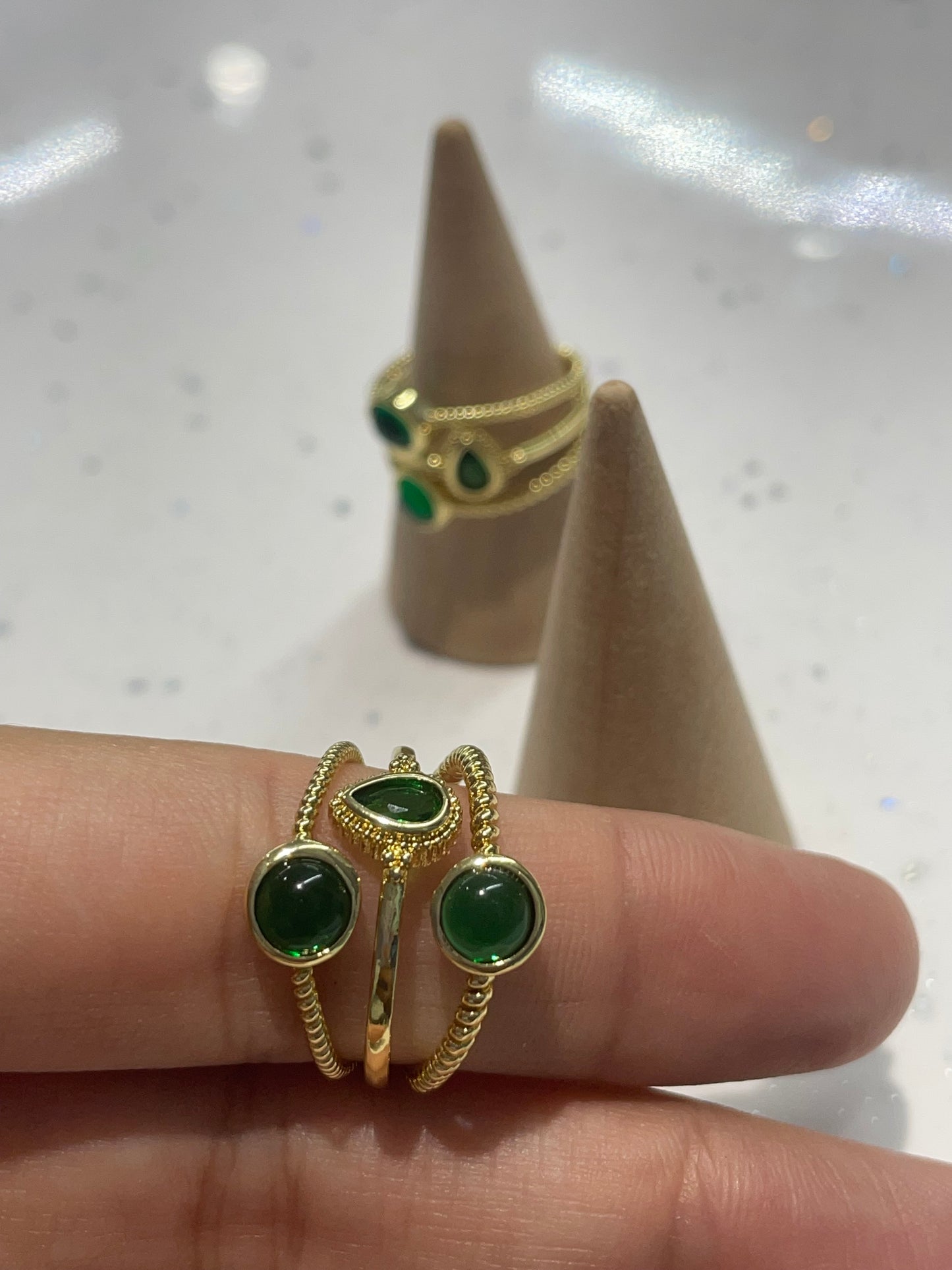 TRIPLE ESMERALDA ANILLO