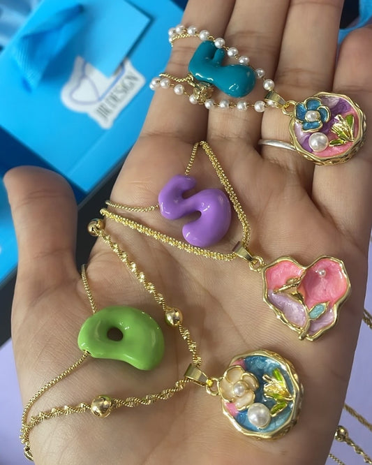 Conjunto Bubble letter y Flor🌸
