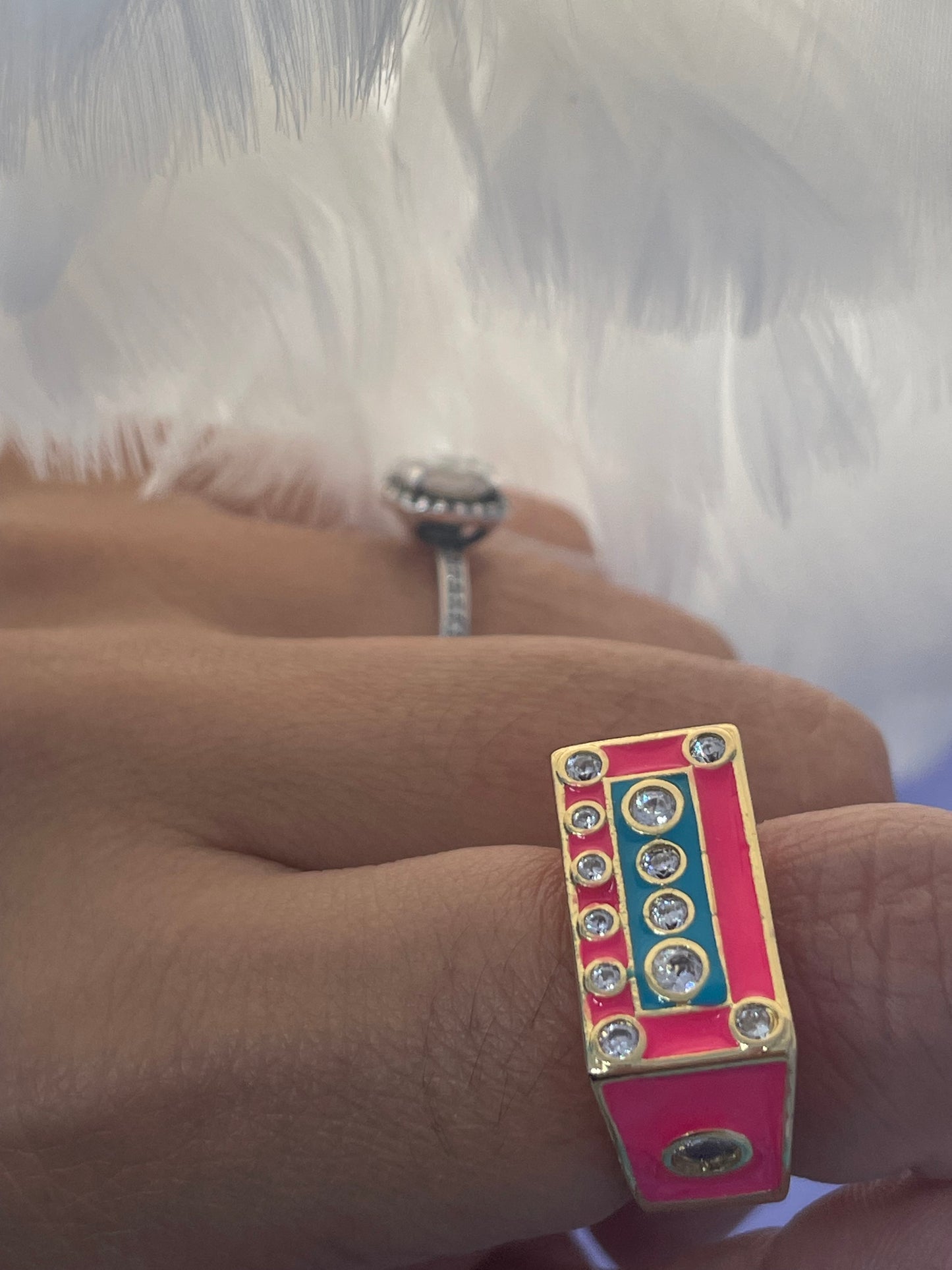 Radio 📻 Vintage Ring